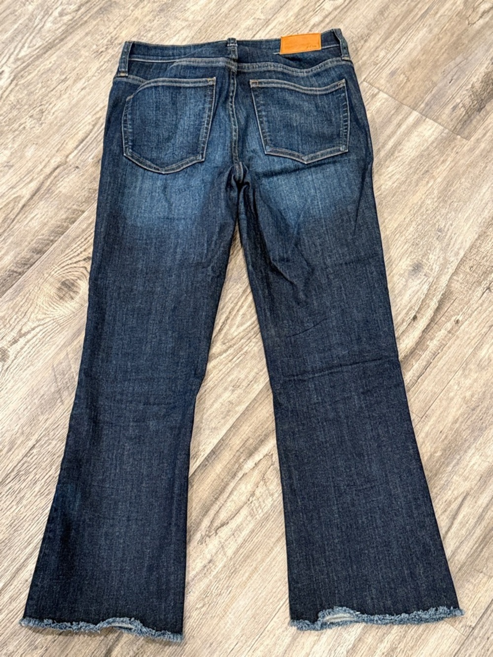 J. Crew 9โ Billie Demi Boot Crop Raw Hem Button Fly Jeans Size 25 - Picture 3 of 13